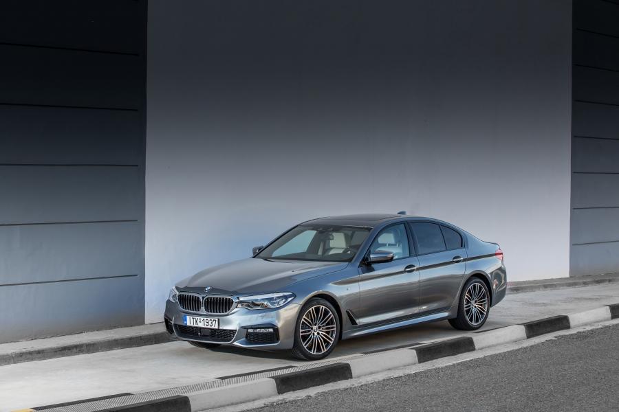  BMW 520d Sedan M Sport 2017 года  (WW) (фото 4 из 40)